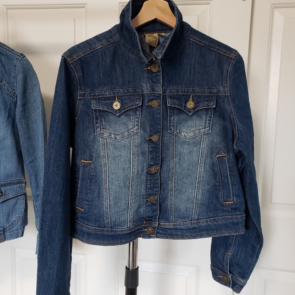 Denim jeans jacket